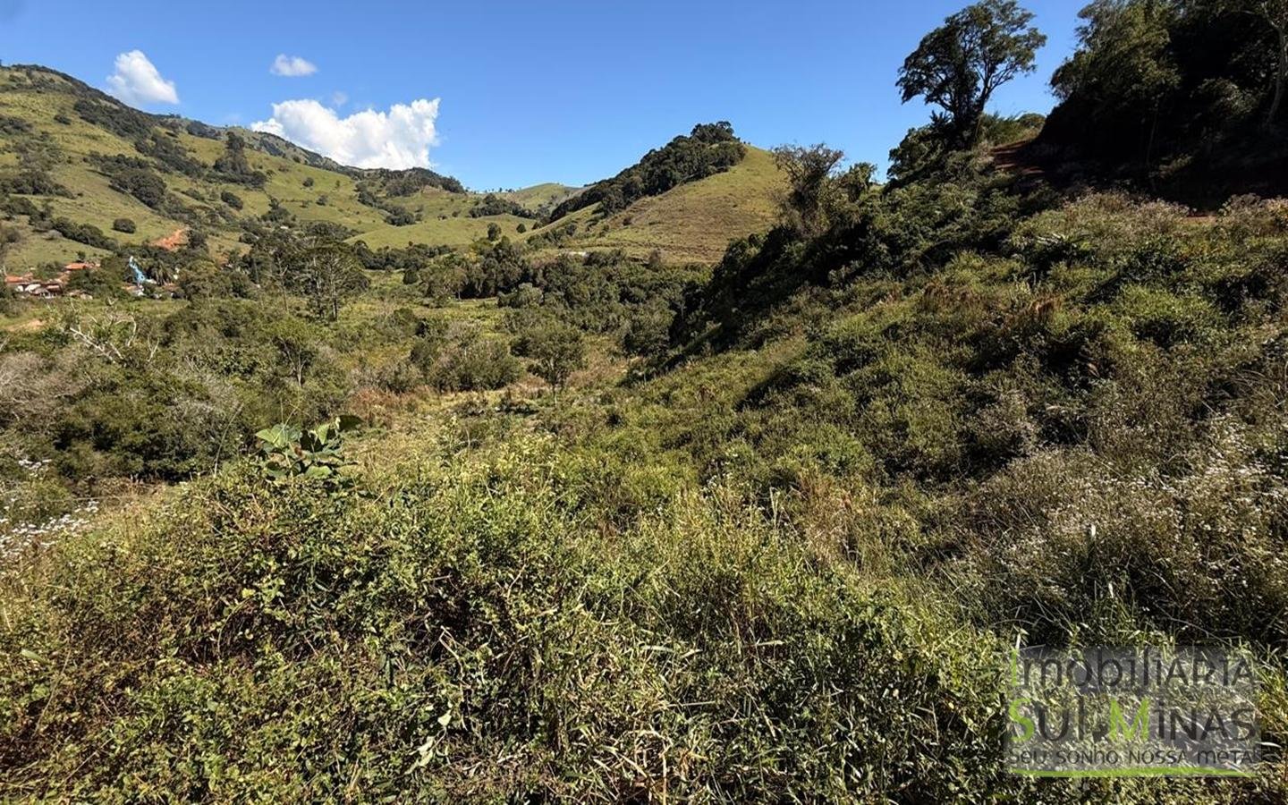 Chácara com 20.000 m², nascentes e vista para as montanhas – Paraisópolis cod2454 (9)
