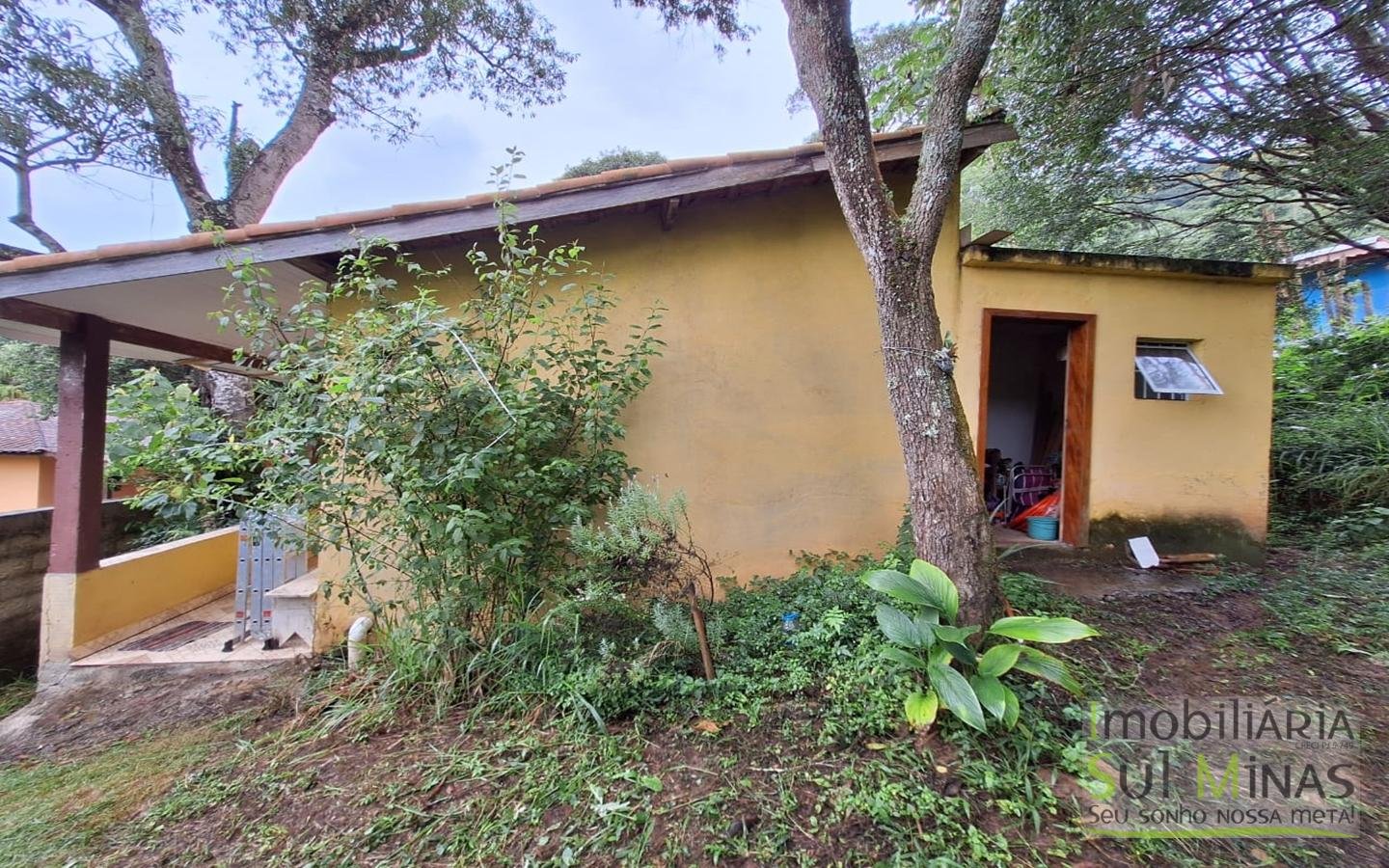 Chácara de 1.000 m² a 6,5km da Fernao Dias a venda no Sul de Minas Cod. 1942 (16)