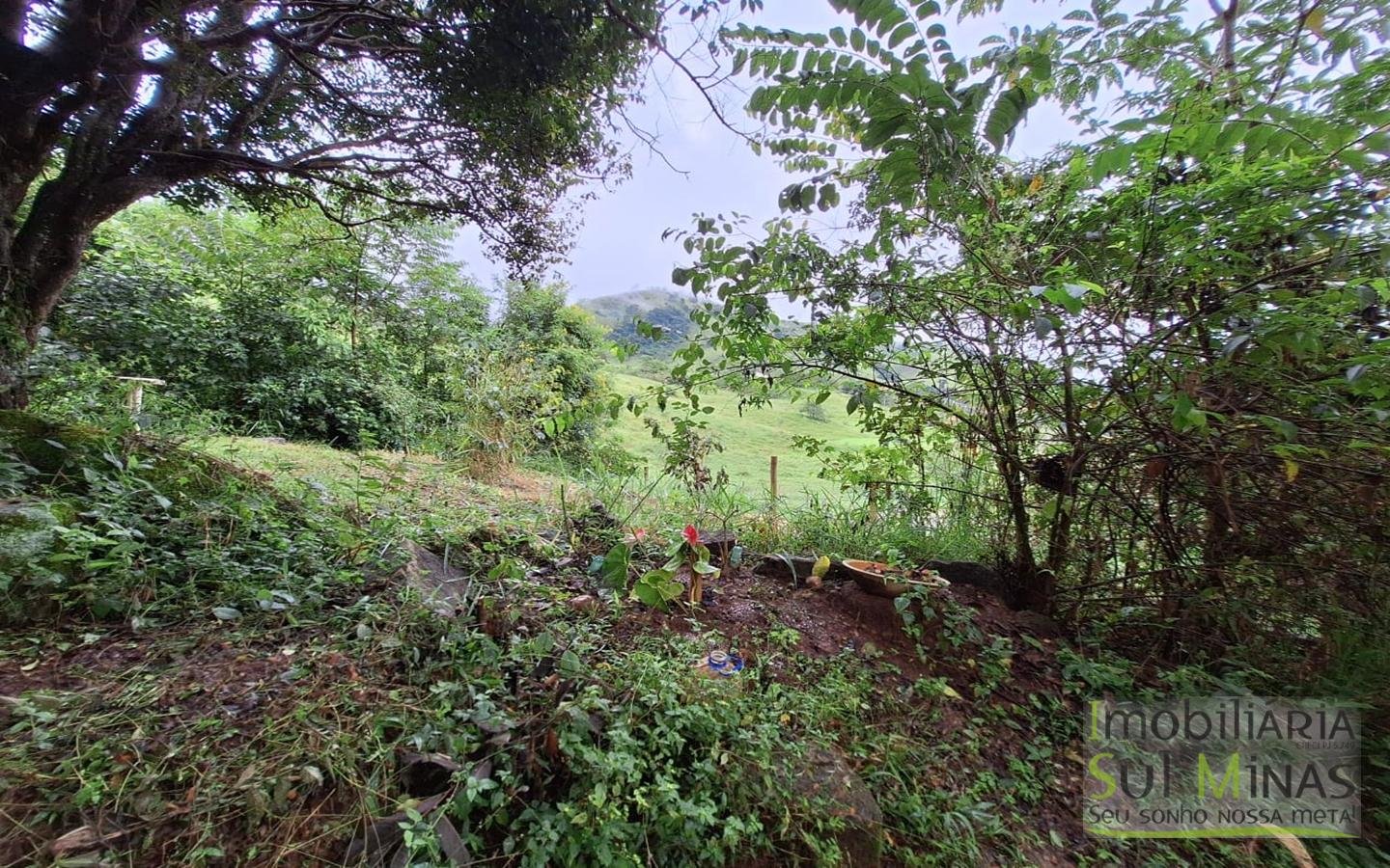 Chácara de 1.000 m² a 6,5km da Fernao Dias a venda no Sul de Minas Cod. 1942 (17)