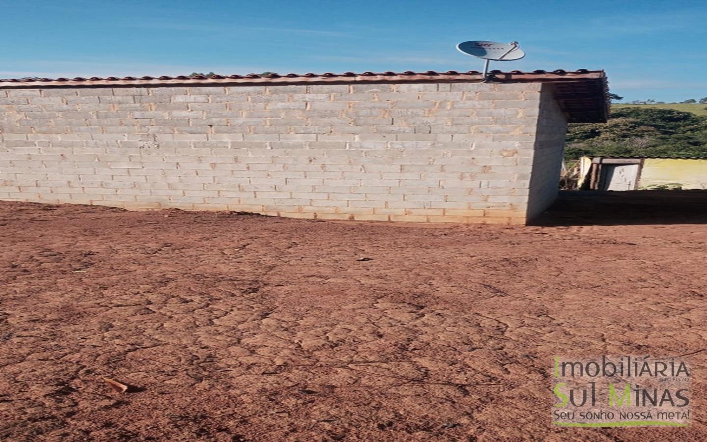 Chácara de 2.000 m² com Água à Venda em Estiva MG Cod. 1866 (5)