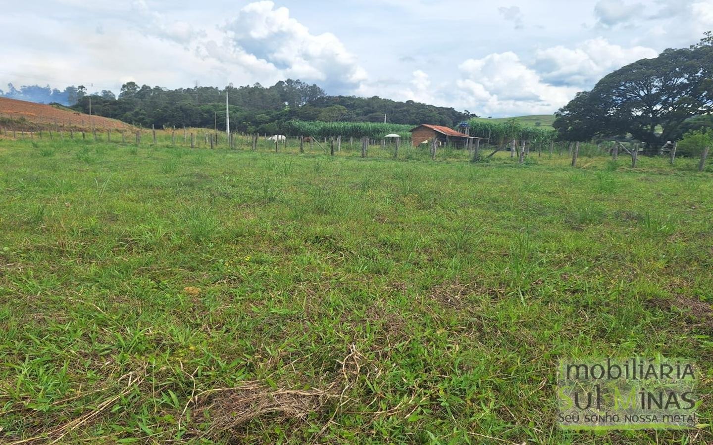 Chácara de 3.600m² a 18km de Pouso Alegre MG à Venda Cod. 1910 (13)