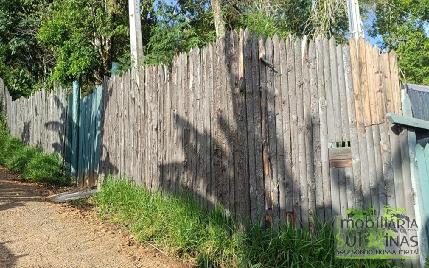 Chácara em Bairro Estruturado de Chácaras no Córrego do Bom Jesus MG COD1917 (24)
