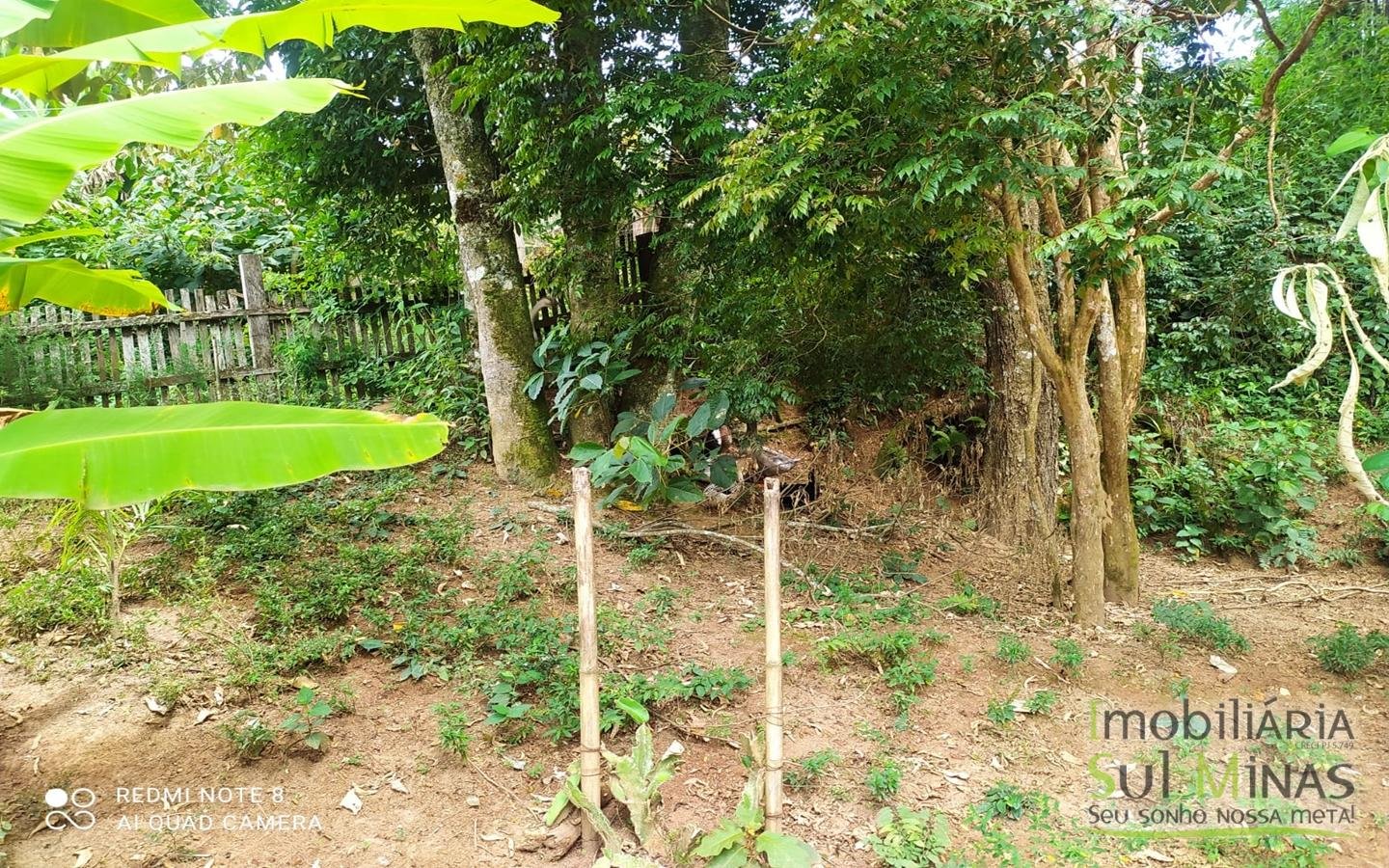 Chácara em Bairro Estruturado de Chácaras no Córrego do Bom Jesus MG COD1917 (42)