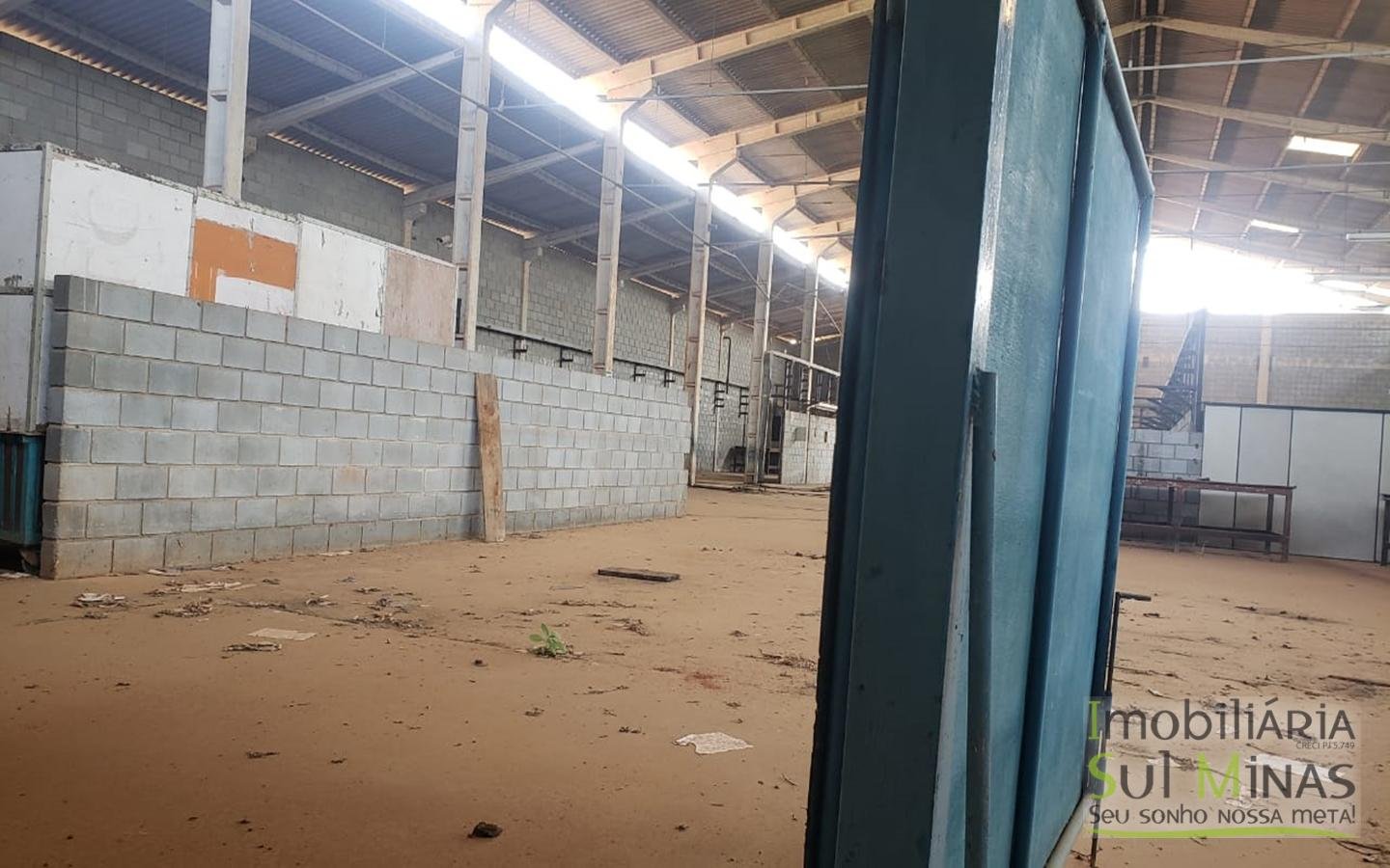 Galpão de 3.000 m² a Venda em Itapeva MG Cod. 1789 (21)