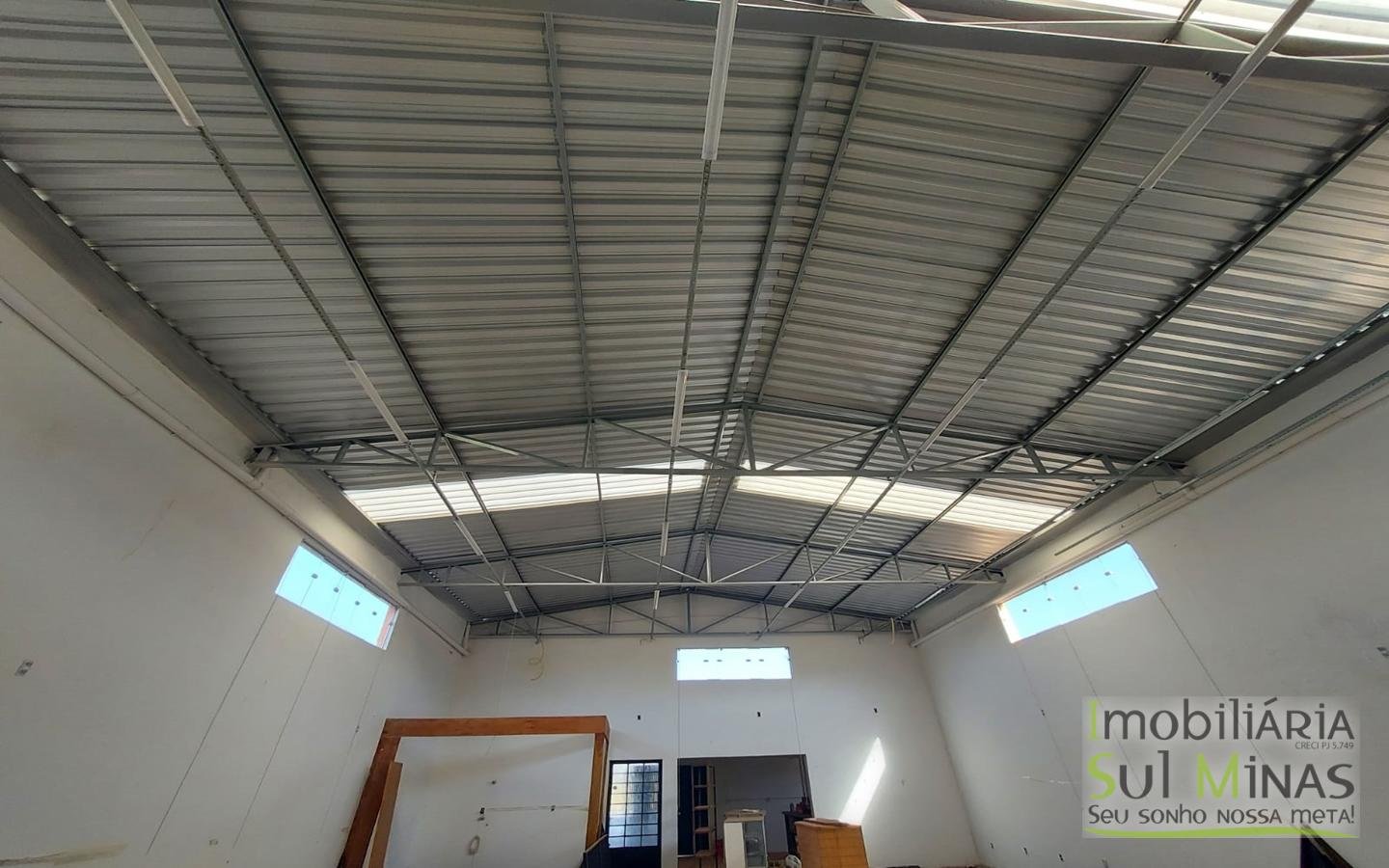 Galpão para Locação com 400 m² a 1km da Fernao Dias Cód. 1757 (4)
