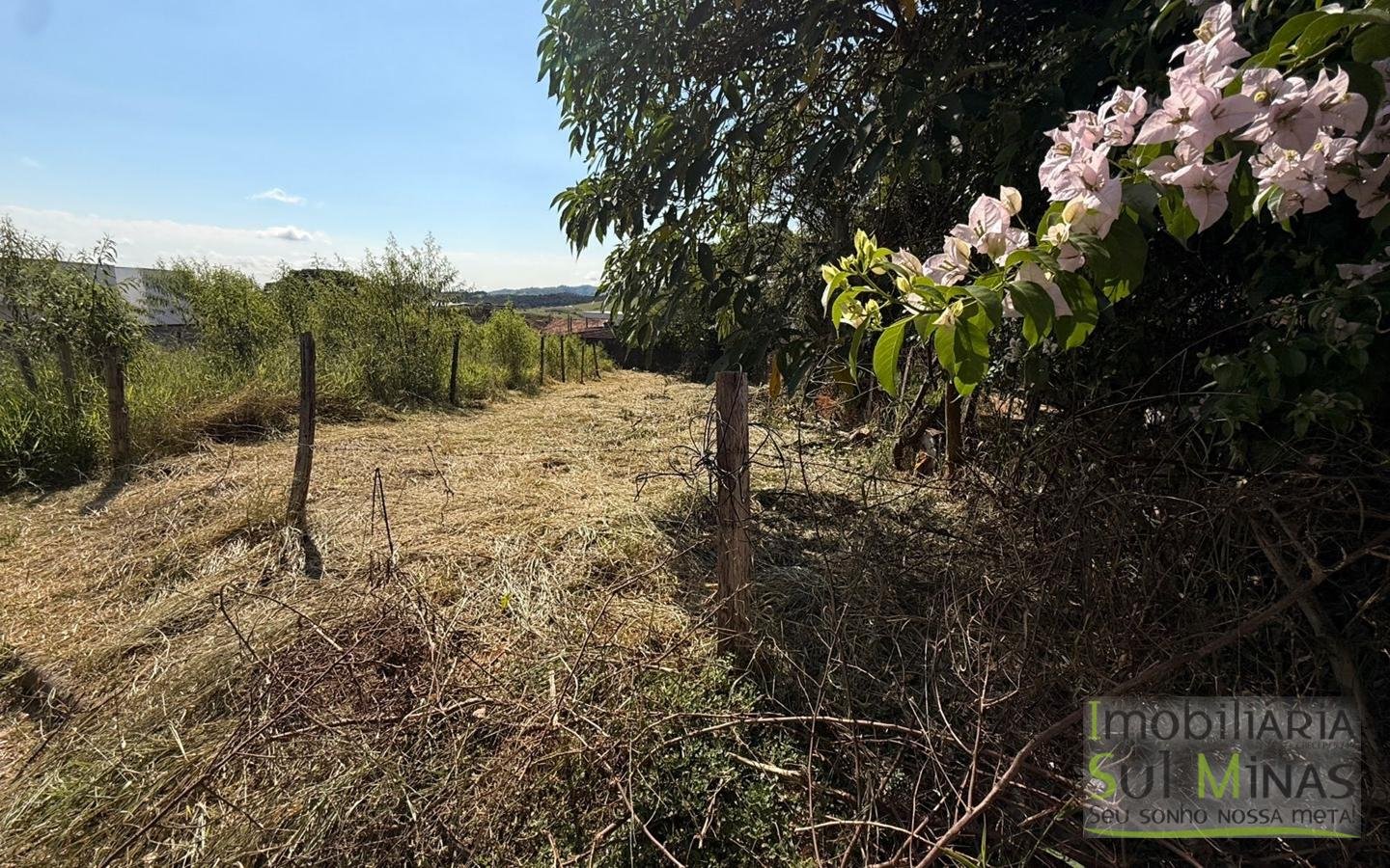 Lote Plano 273m2– Bairro Alto em CambuíMG (1)