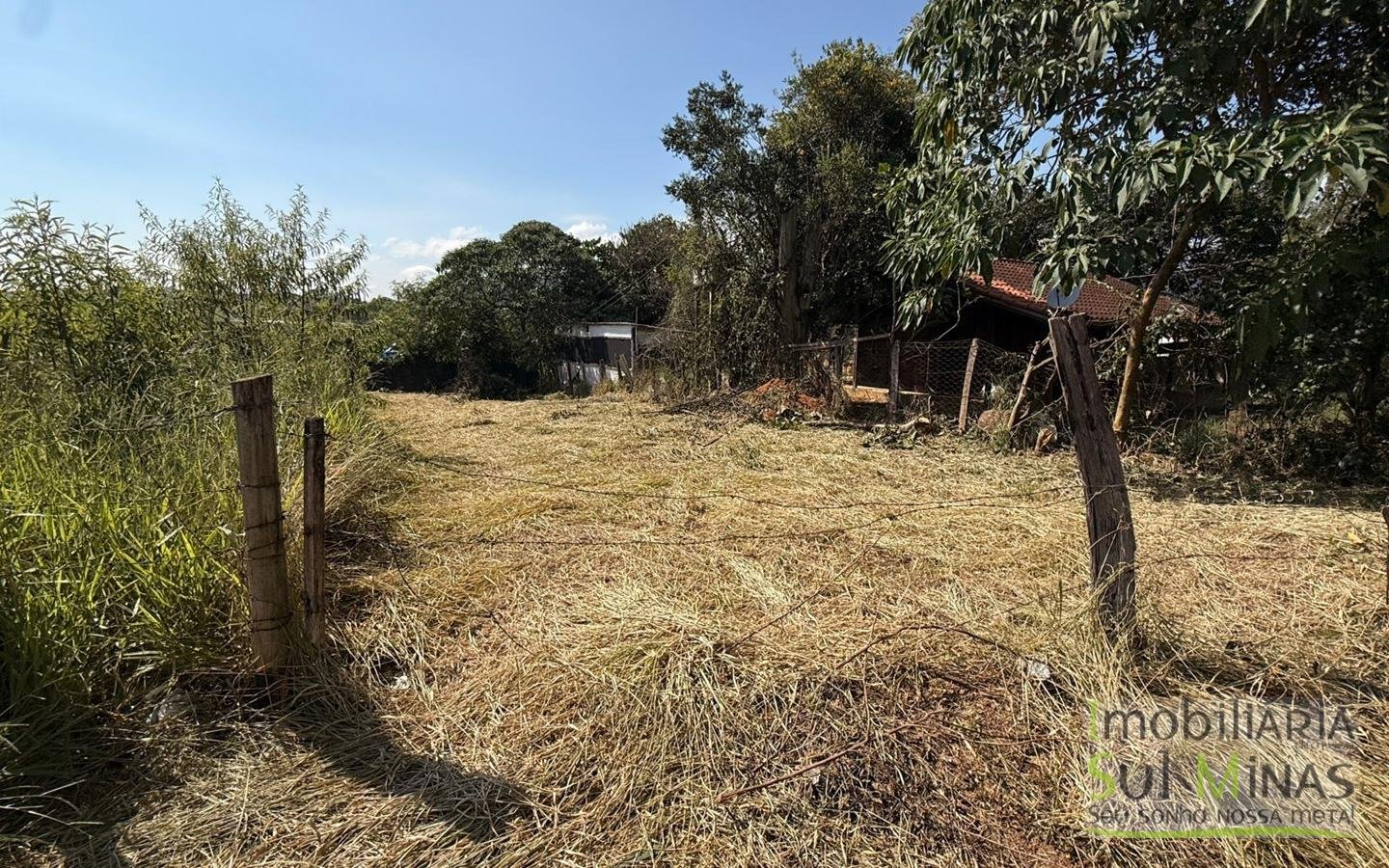 Lote Plano 273m2– Bairro Alto em CambuíMG (2)