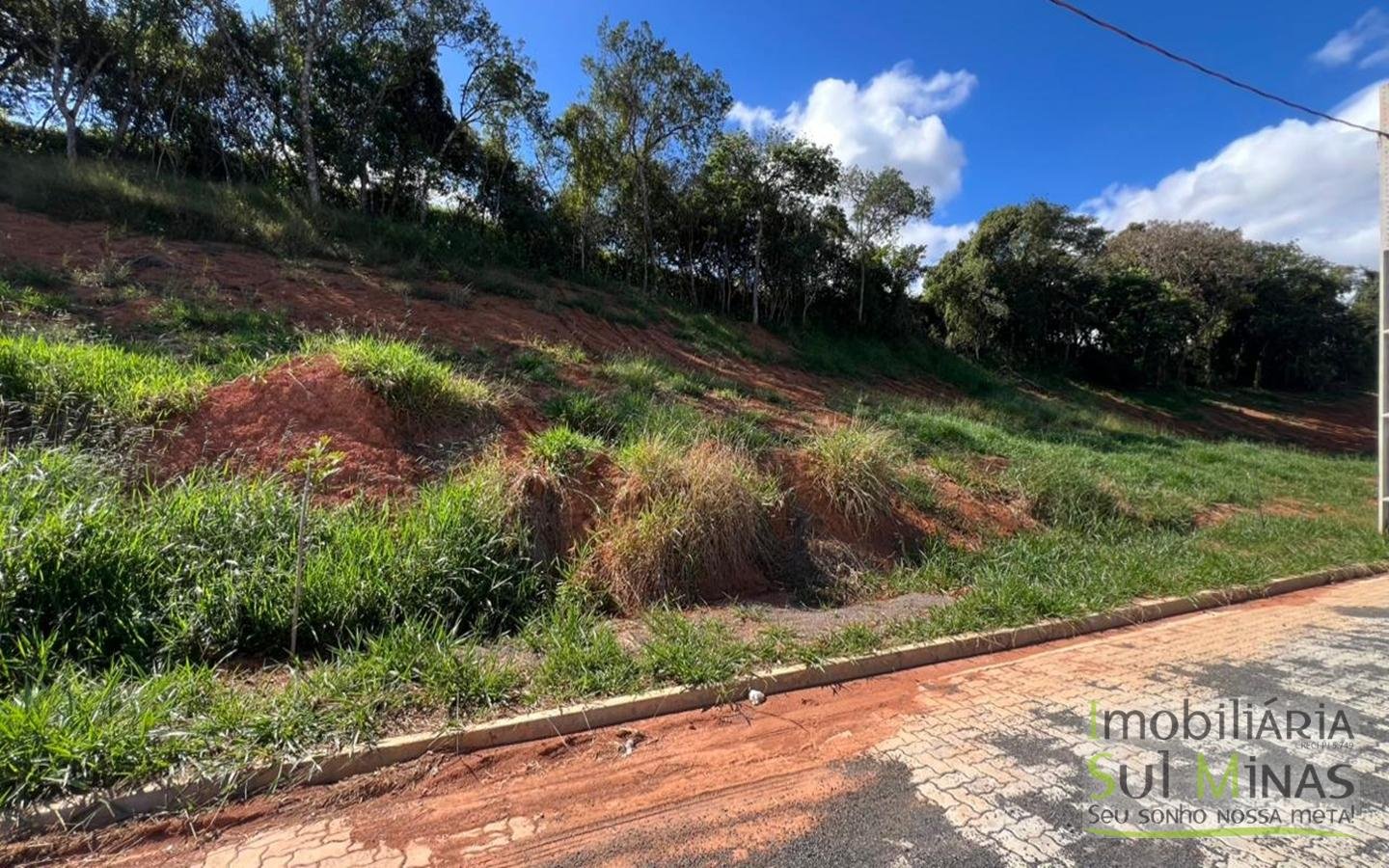 Lote de 272,66m ² à venda no loteamento Ouro Ville em Cambui (7)