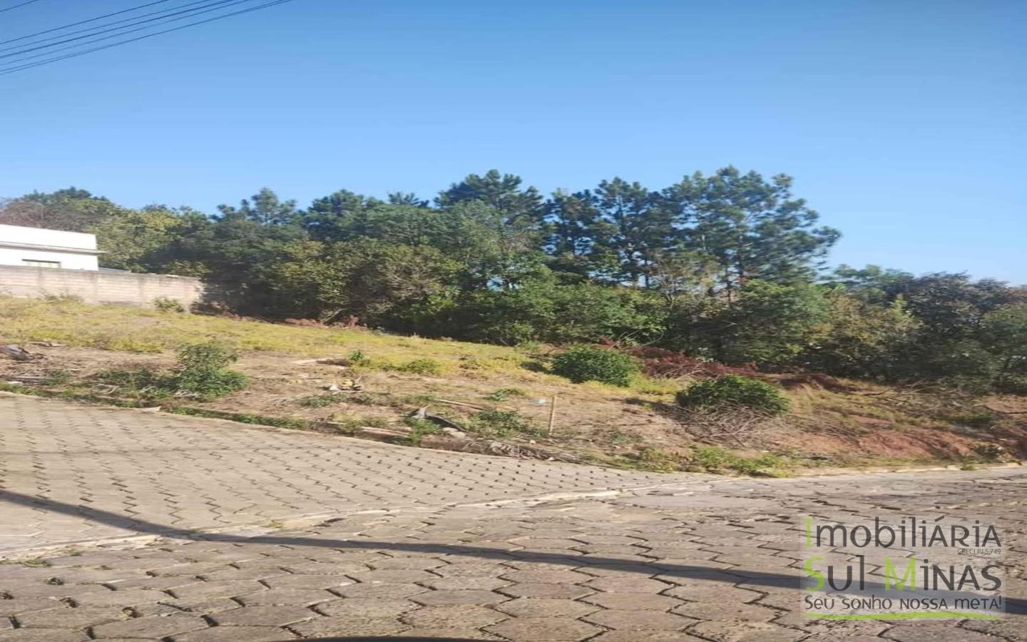 Lote de esquina com 162,5m ² a venda no Córrego do Bom Jesus cod2470 (1)