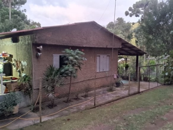 Sítio à Venda em Córrego do Bom Jesus MG Com Cachoeira na Divisa (27)