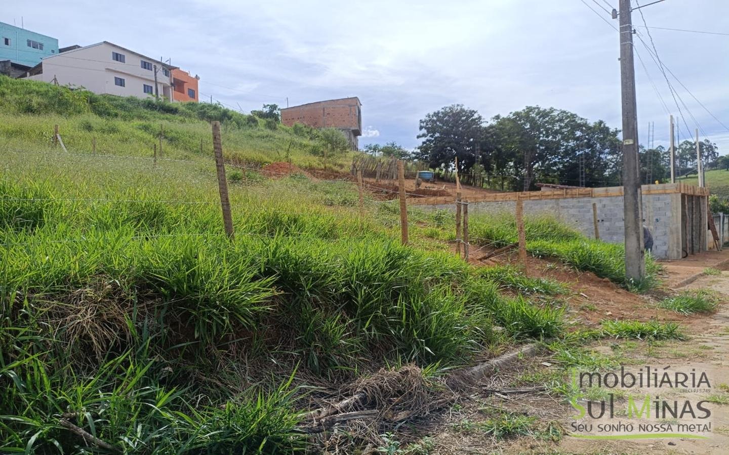 Terreno Urbano à Venda em CambuíMG cod2458 (1)