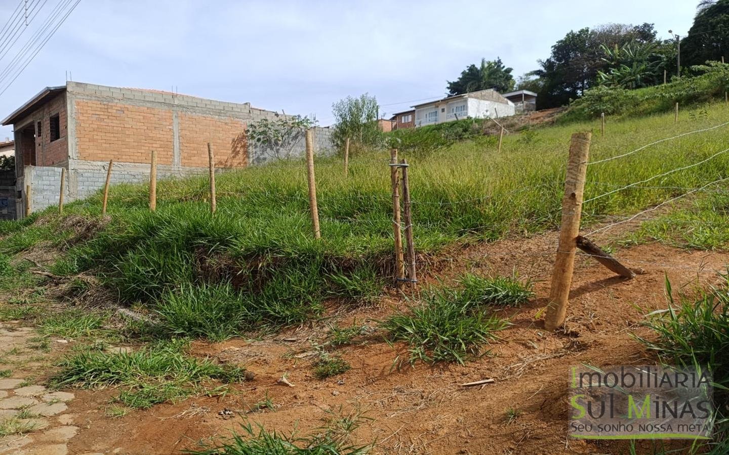 Terreno Urbano à Venda em CambuíMG cod2458 (3)