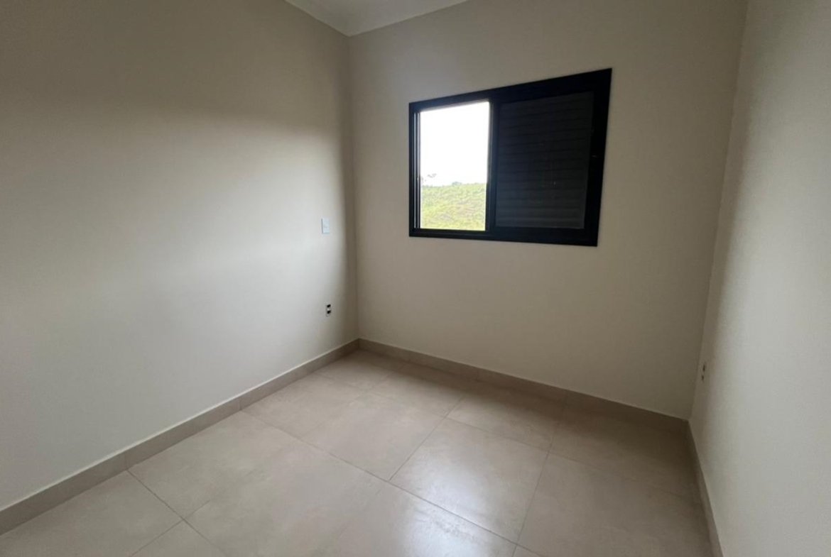 Apartamento Espaçoso à Venda em CambuíMG – 75m² cod2493 (4)