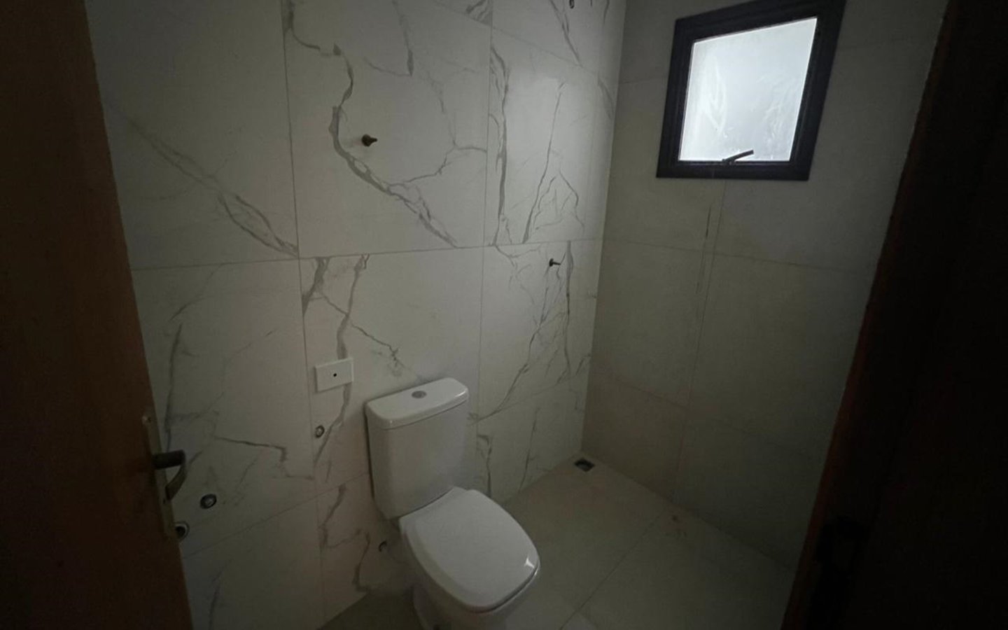 Apartamento Espaçoso à Venda em CambuíMG – 75m² cod2493 (5) Apartamento Espaçoso à Venda em CambuíMG – 75m² cod2493 (5)