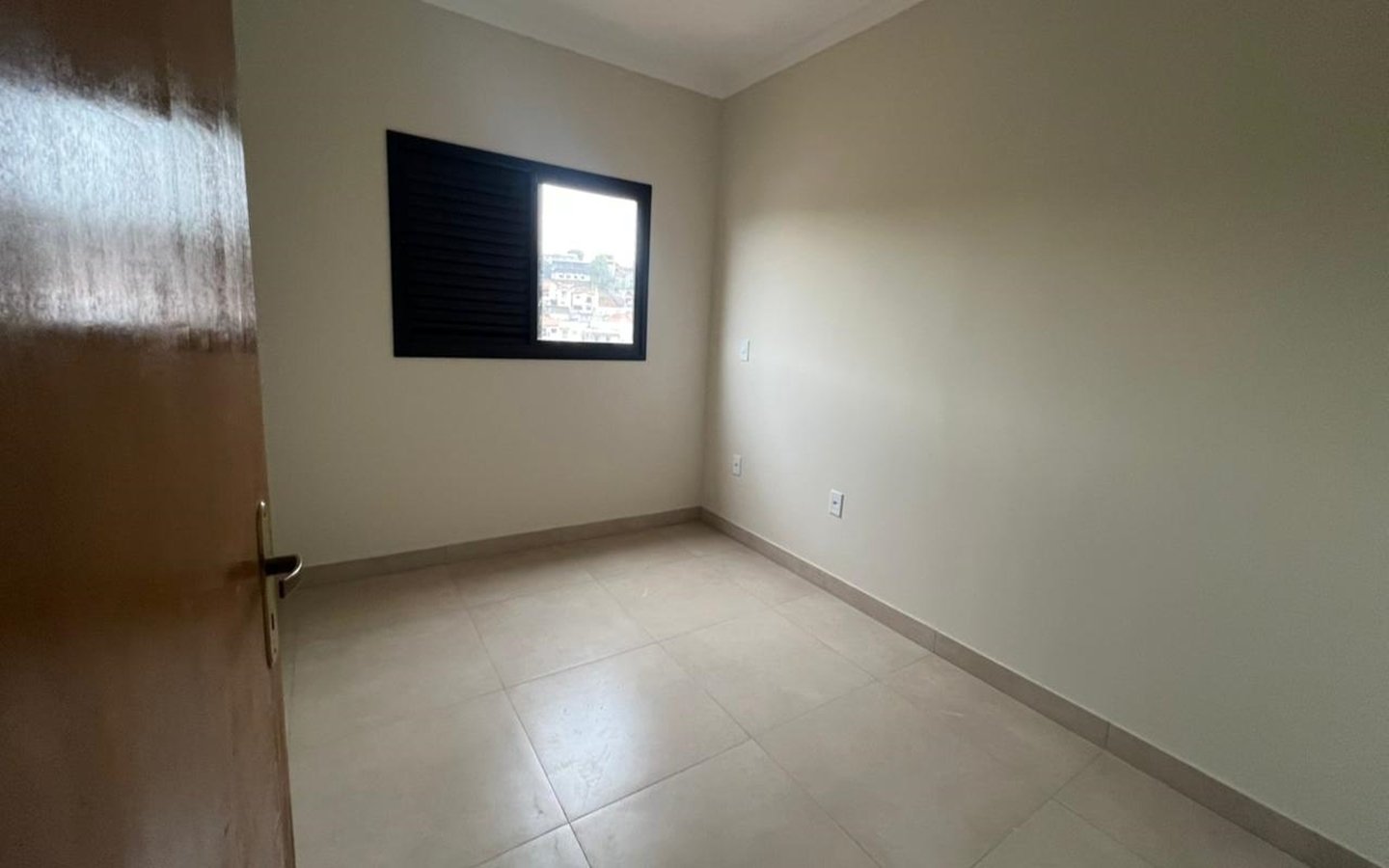 Apartamento Espaçoso à Venda em CambuíMG – 87m² cod2492 (1) Apartamento Espaçoso à Venda em CambuíMG – 87m² cod2492 (1)