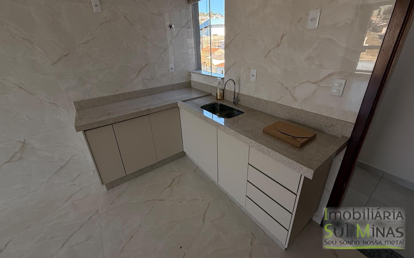 Apartamento Novo Localizado no Centro À Venda em Cambuí MG cod2460 (10)