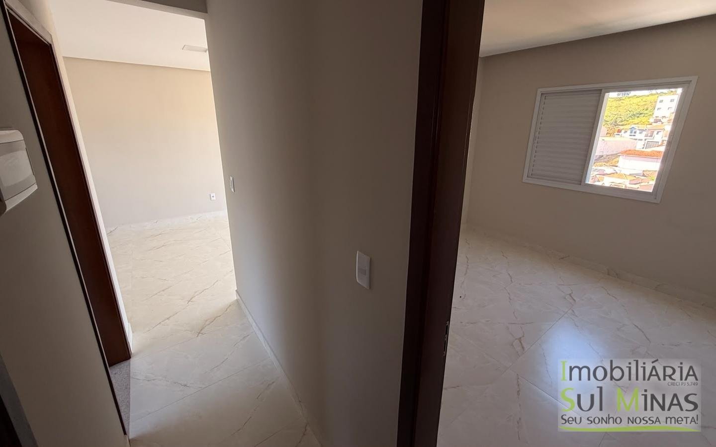 Apartamento Novo Localizado no Centro À Venda em Cambuí MG cod2460 (3)