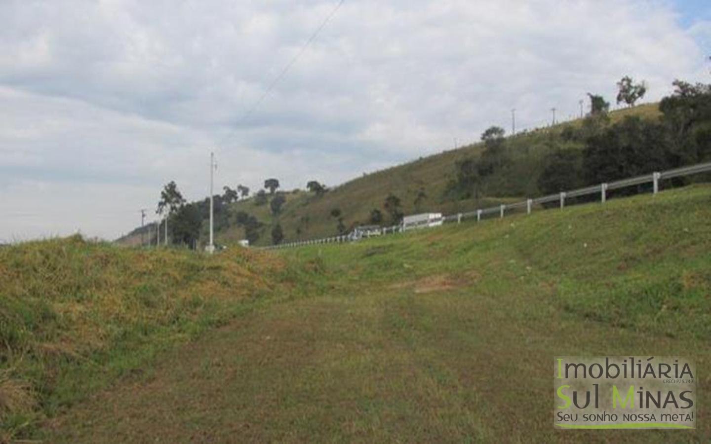 Área Industrial Plana com 30.000m² Cod 391 (4)