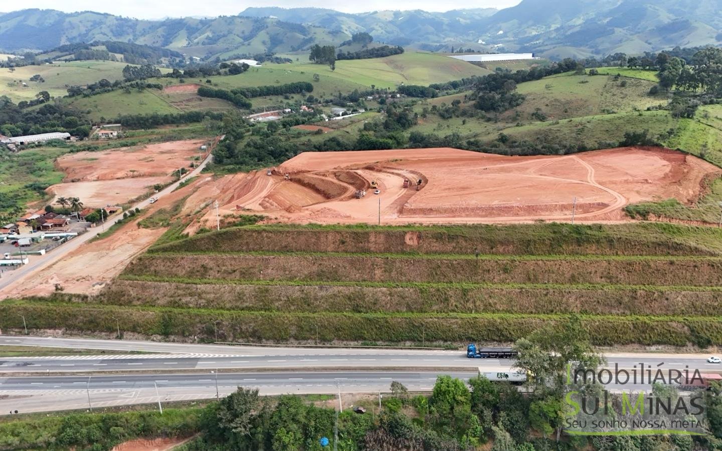 Área Industrial à Venda no Sul de Minas – 62.000 m² de Platô Pronto na rotatória (2)