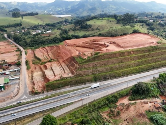 Área Industrial à Venda no Sul de Minas – 62.000 m² de Platô Pronto na rotatória (5)
