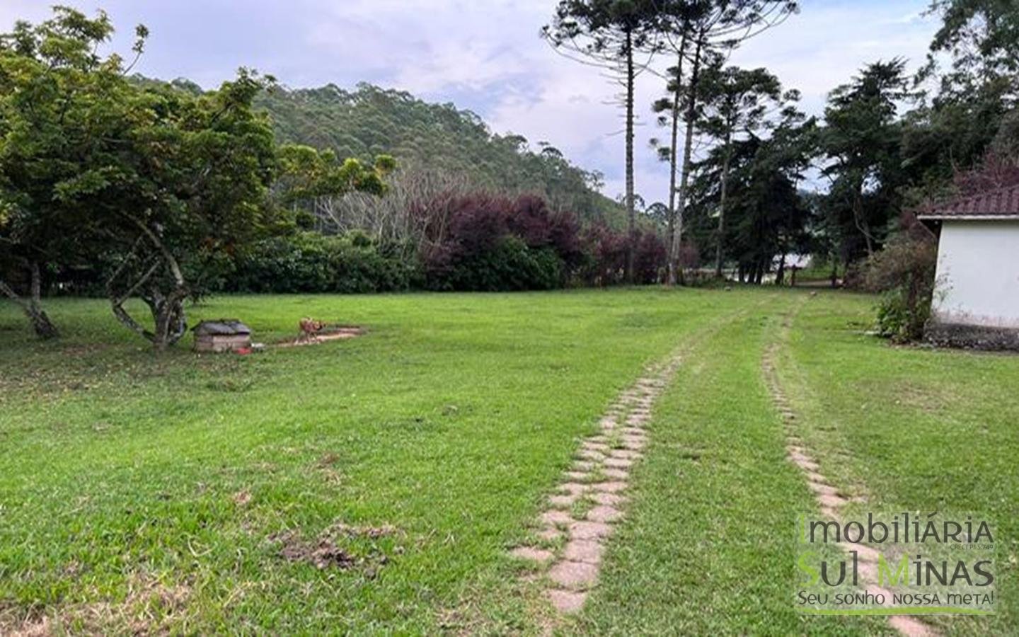 Área Industrial com 106.919 m2 em Camanducaia MG nas margens da rodovia Fernão Dias Cód (6) Área Industrial com 106.919 m2 em Camanducaia MG nas margens da rodovia Fernão Dias Cód (6)
