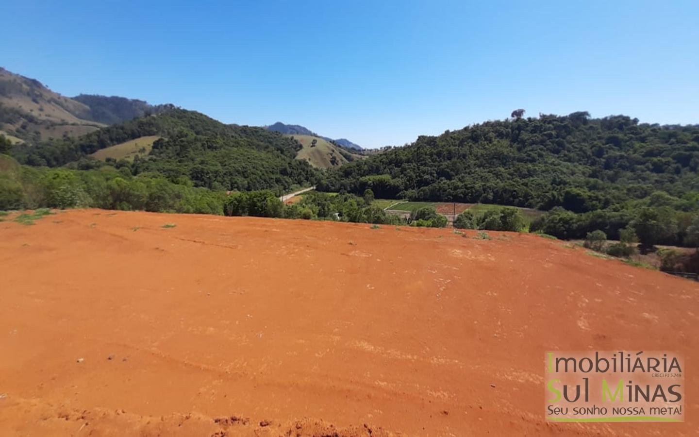 Área Industrial com 24.000 m² com 3 platôs Cod 1258 (1)