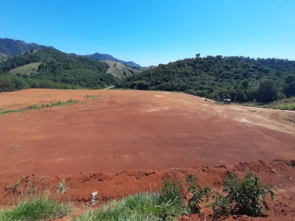 Área Industrial com 24.000 m² com 3 platôs Cod 1258 (3)