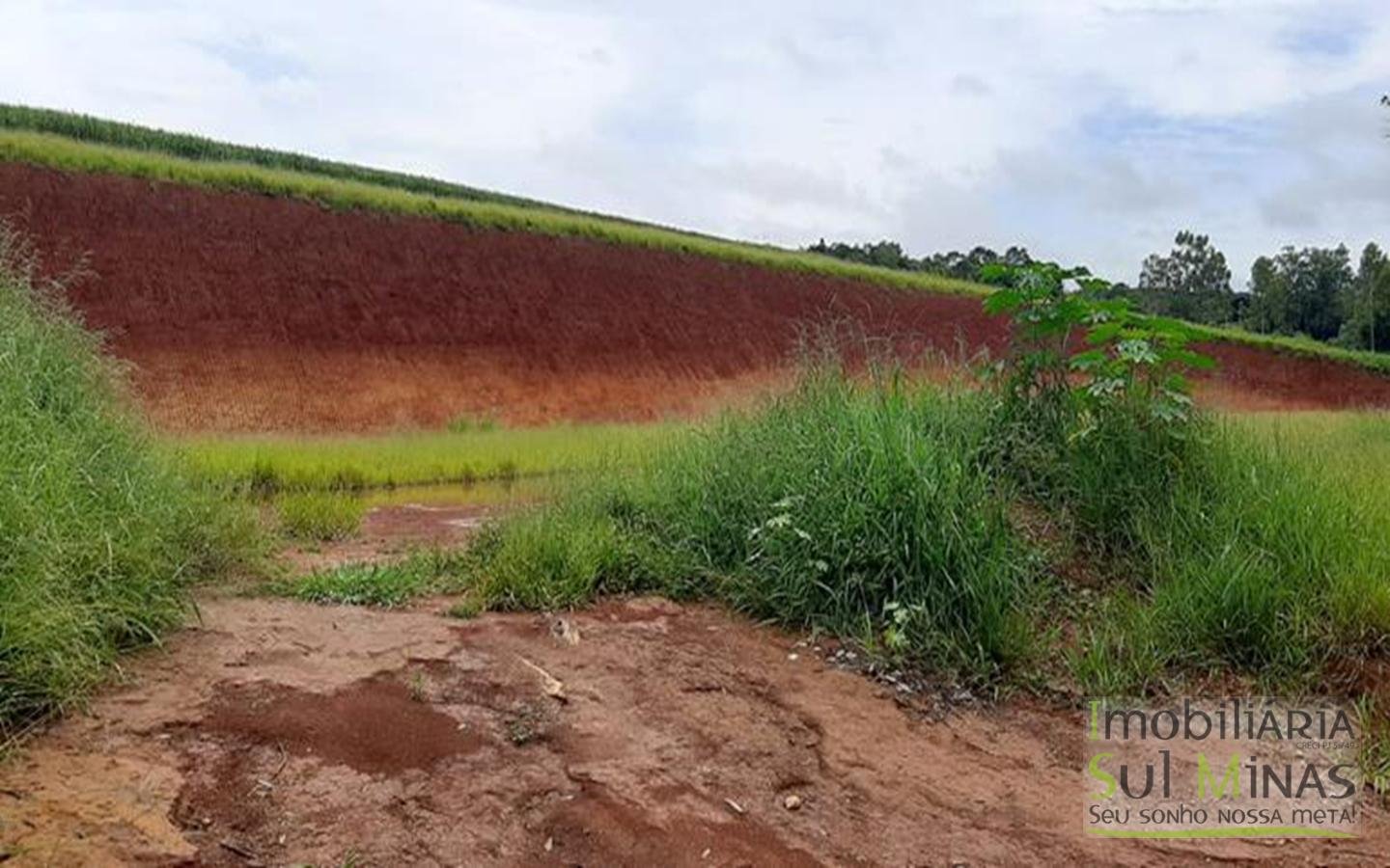Área Industrial de 12.000 m² à Venda em Estiva MG Cód. 1413 (2)