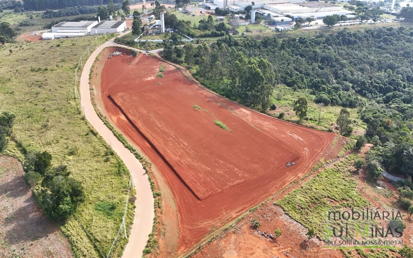 Área Industrial de 30.000 m² à Venda no Distrito Industrial de Pouso AlegreMG cod2479 (3)
