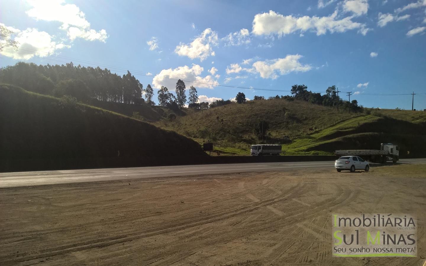 Área Industrial em Cambuí MG nas Margens da Fernão Dias Cod 1029 (12)