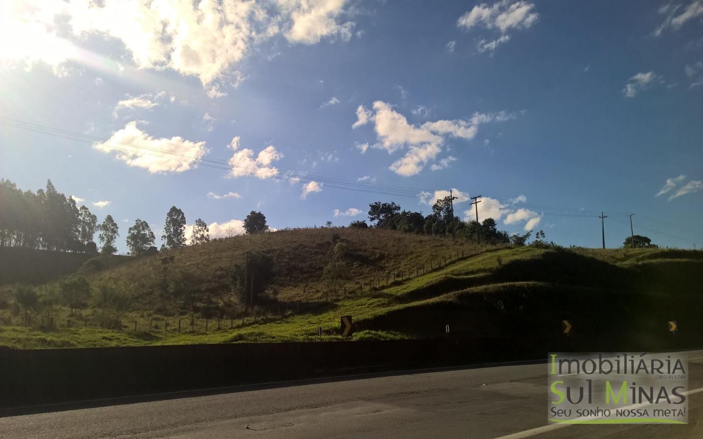 Área Industrial em Cambuí MG nas Margens da Fernão Dias Cod 1029 (2)