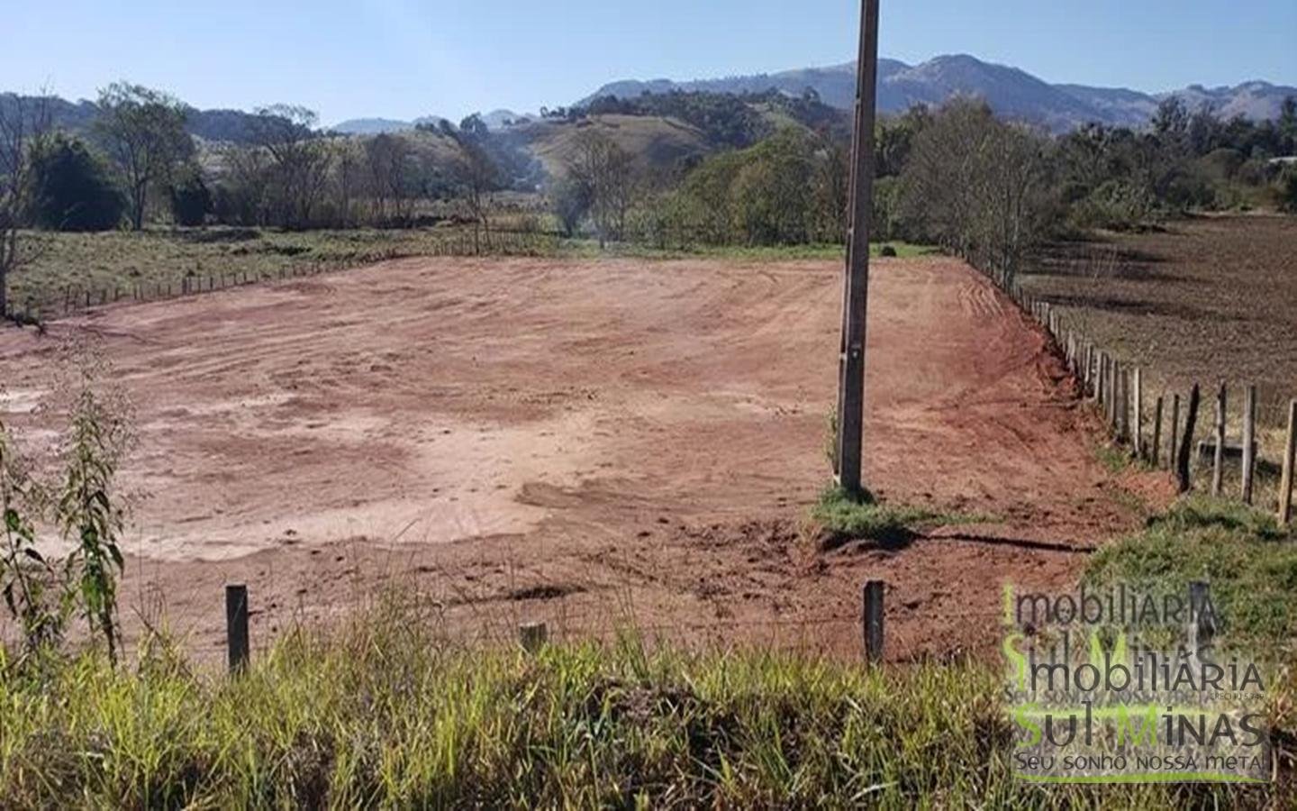 Área a venda de 6.000 m² em Cambuí (2)