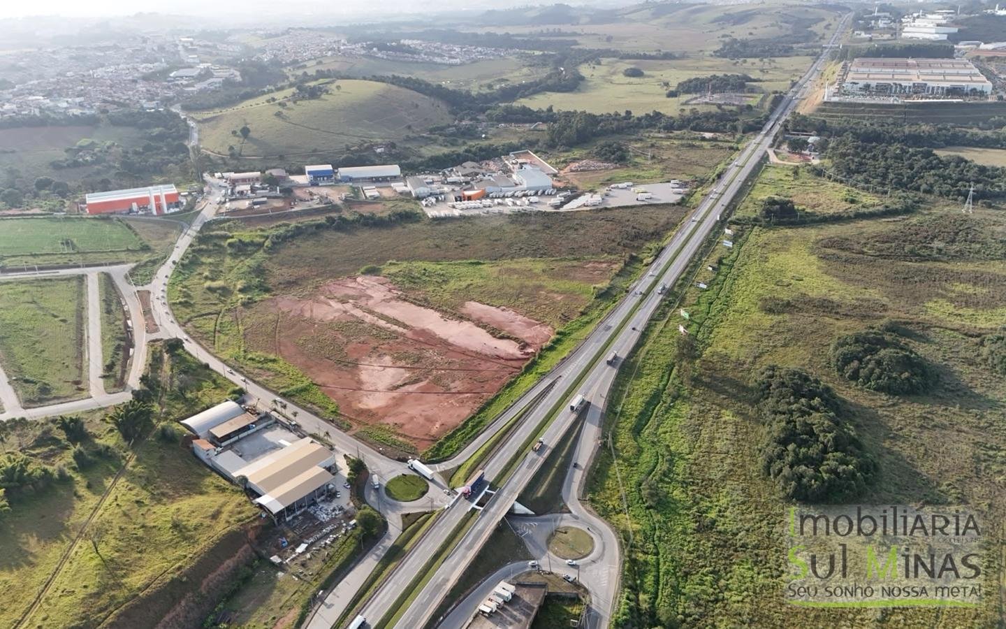 Área industrial de 73.000 m² À Venda em Pouso AlegreMG cod2487 (2) Área industrial de 73.000 m² À Venda em Pouso AlegreMG cod2487 (2)