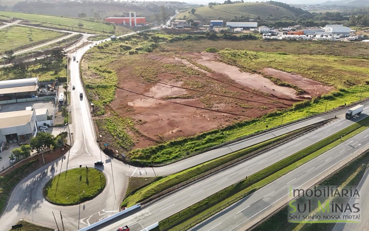 Área industrial de 73.000 m² À Venda em Pouso AlegreMG cod2487 (4)