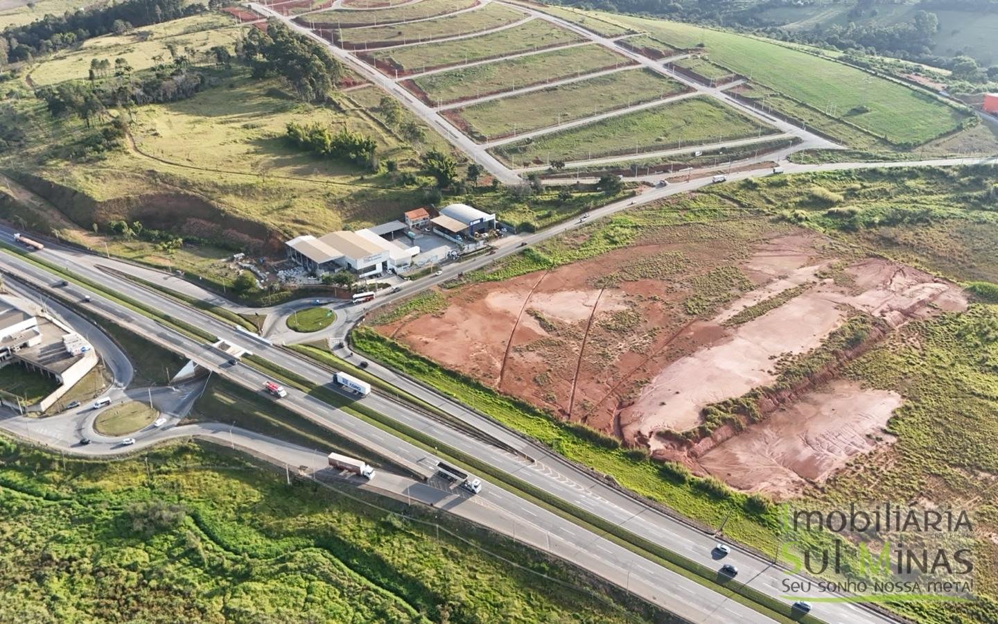 Área industrial de 73.000 m² À Venda em Pouso AlegreMG cod2487 (7)