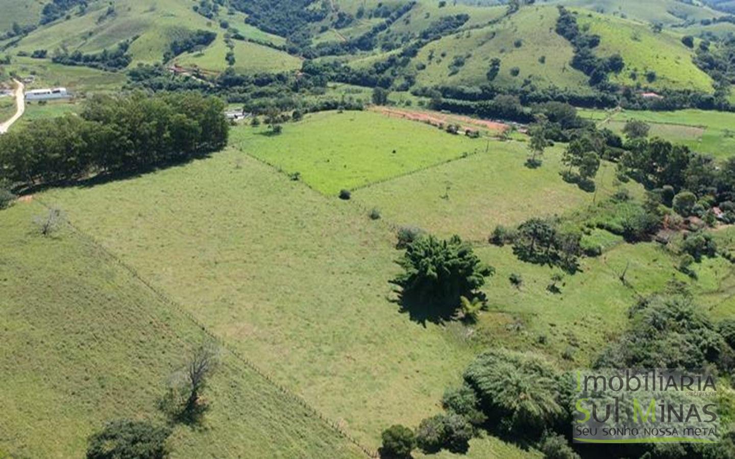 Área o industrial em Cambuí MG  no Sul de Minas com Ótima Topografia Cód. 1651 (5)