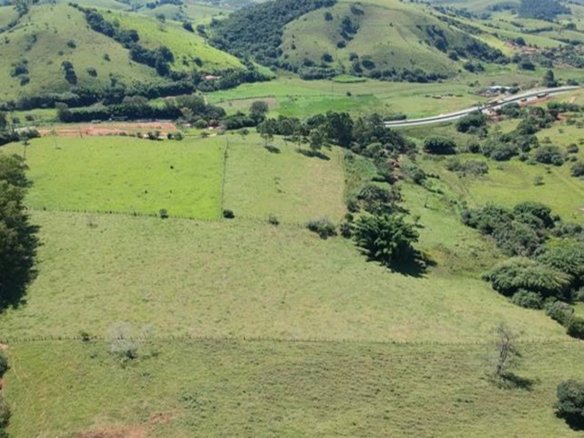 Área o industrial em Cambuí MG  no Sul de Minas com Ótima Topografia Cód. 1651 (8)