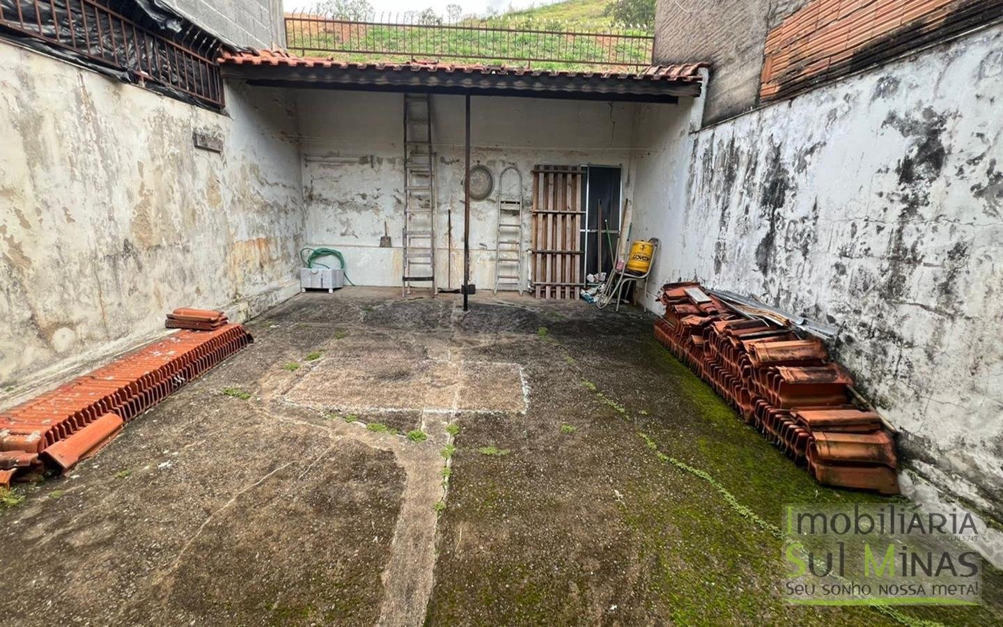 Casa Plana Próxima ao Centro de Cambuí MG À Venda COD2475 (3)