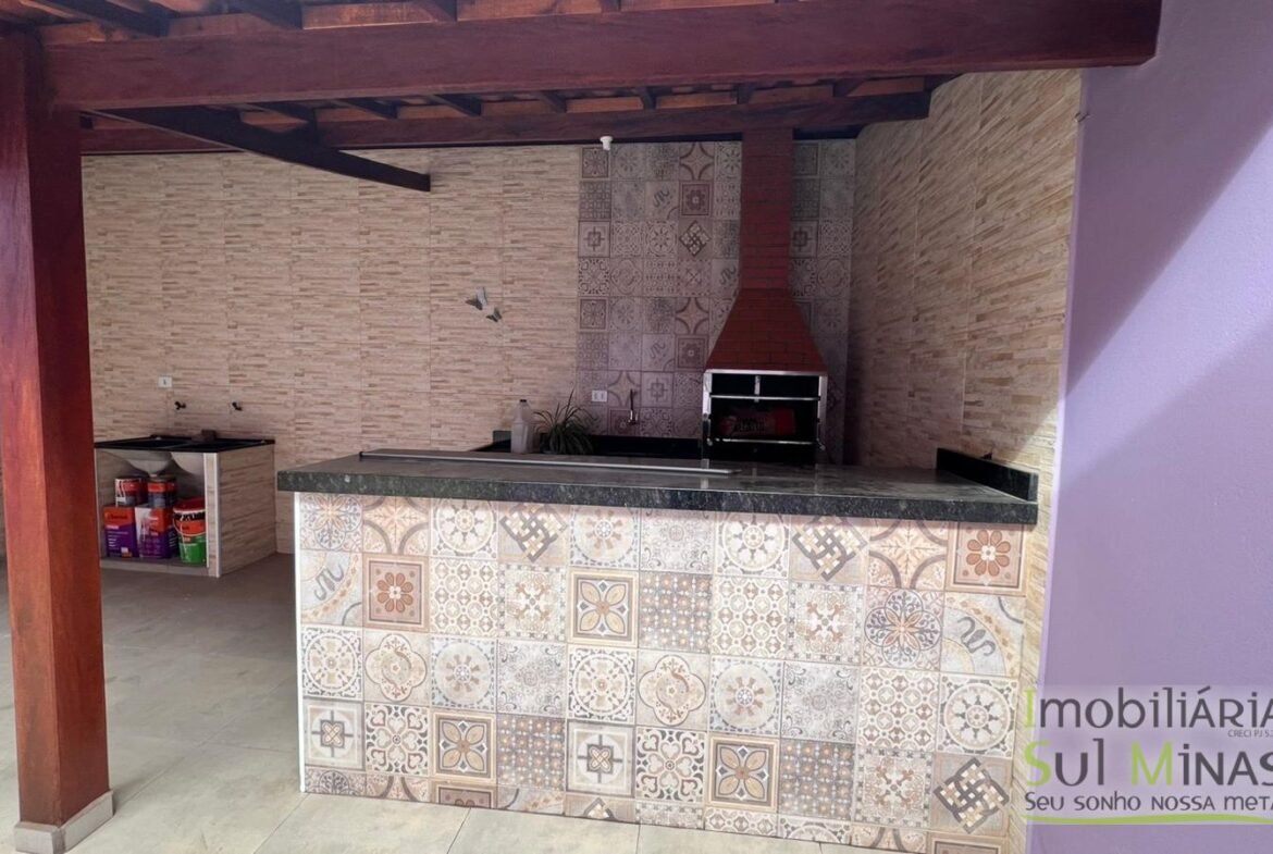 Casa plana com area de lazer a venda em Cambui MG cod2488 1