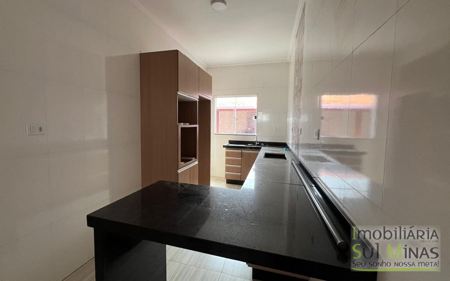 Casa plana com área de lazer a venda em Cambui MG cod2488 (11)