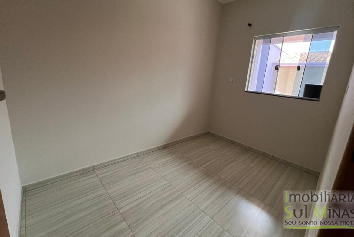 Casa plana com area de lazer a venda em Cambui MG cod2488 4