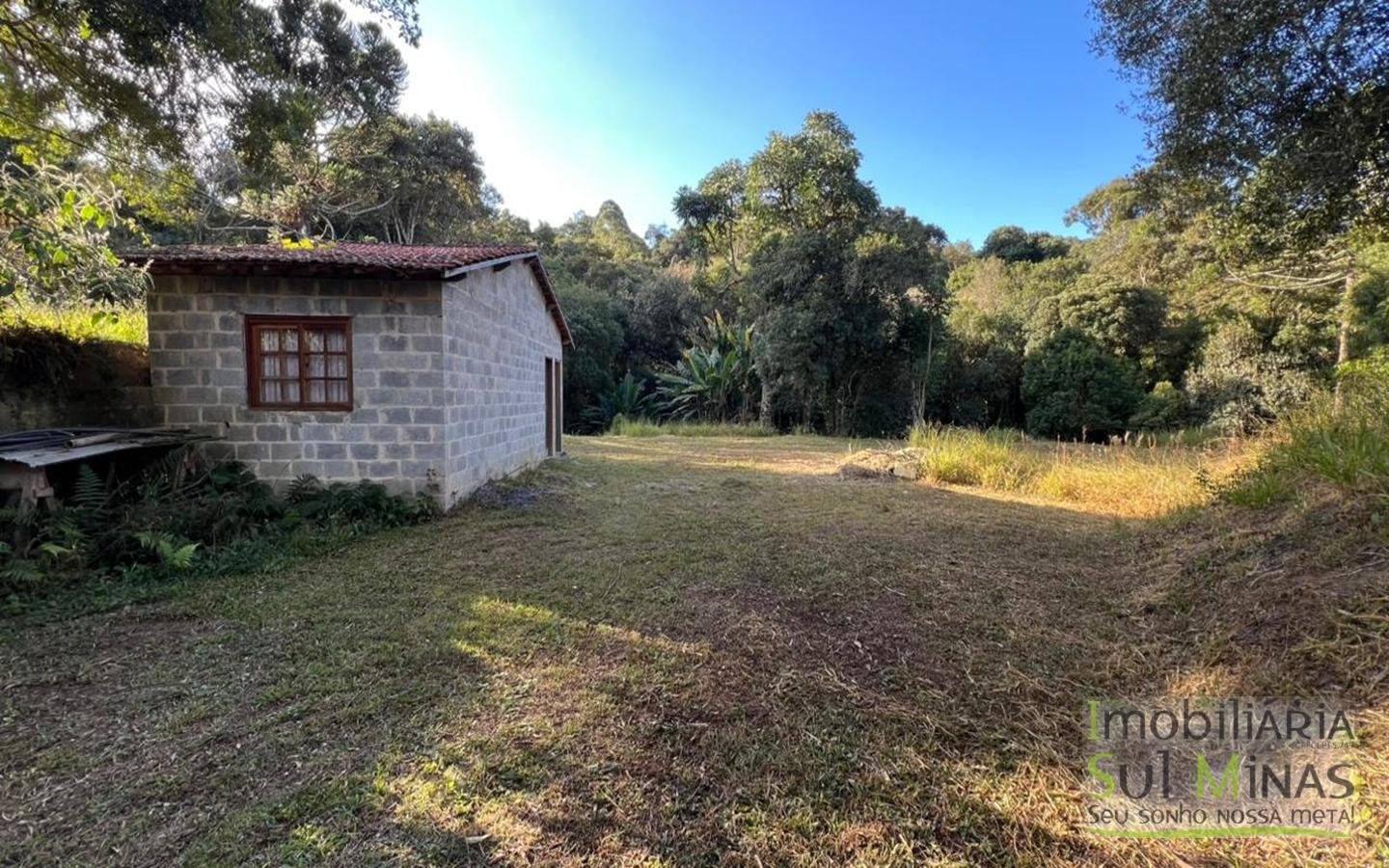 Chácara de 10.027m ² À Venda em Camanducaia apenas 3km da Fernão Dias cod2477 (10)