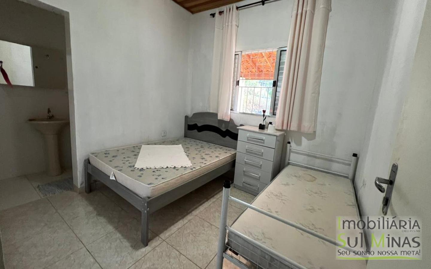 Chácara de 10.027m ² À Venda em Camanducaia apenas 3km da Fernão Dias cod2477 (32)