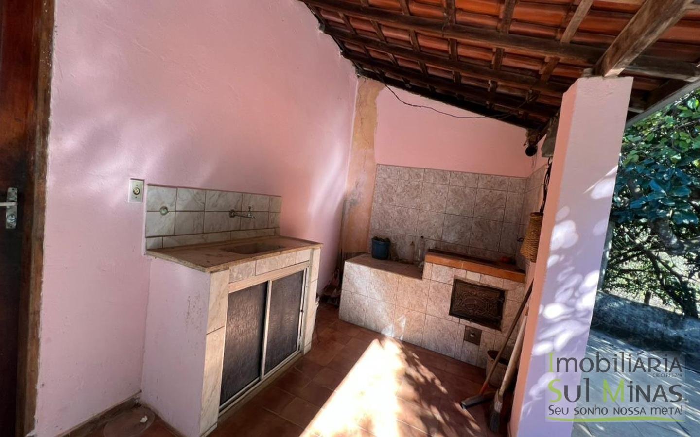 Chácara de 5000m ² a poucos metros da Fernão Dias À Venda em Cambuí MG cod2490 (1)