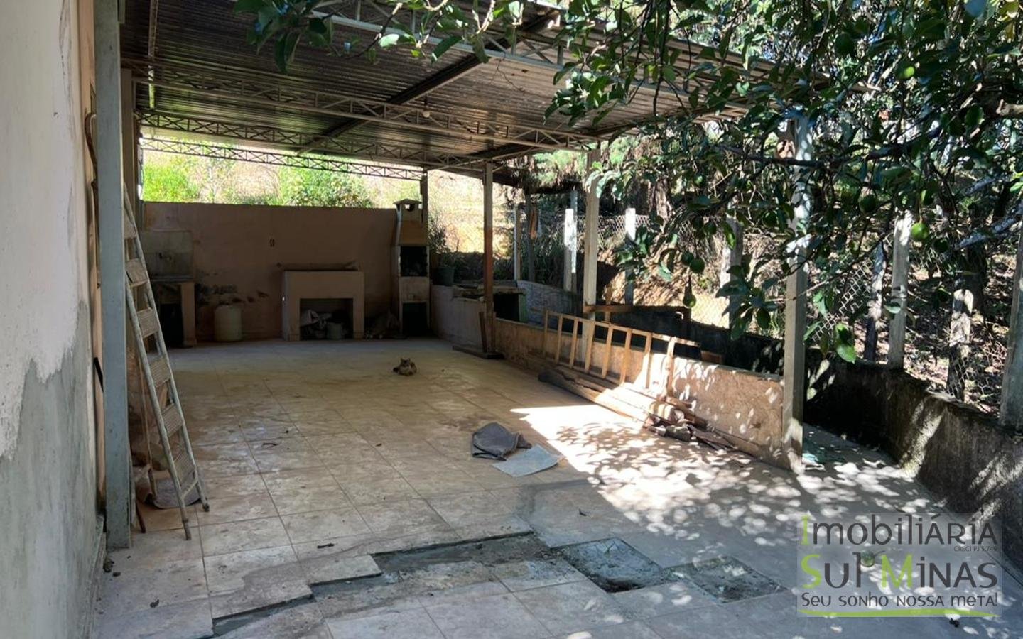 Chácara de 5000m ² a poucos metros da Fernão Dias À Venda em Cambuí MG cod2490 (28)