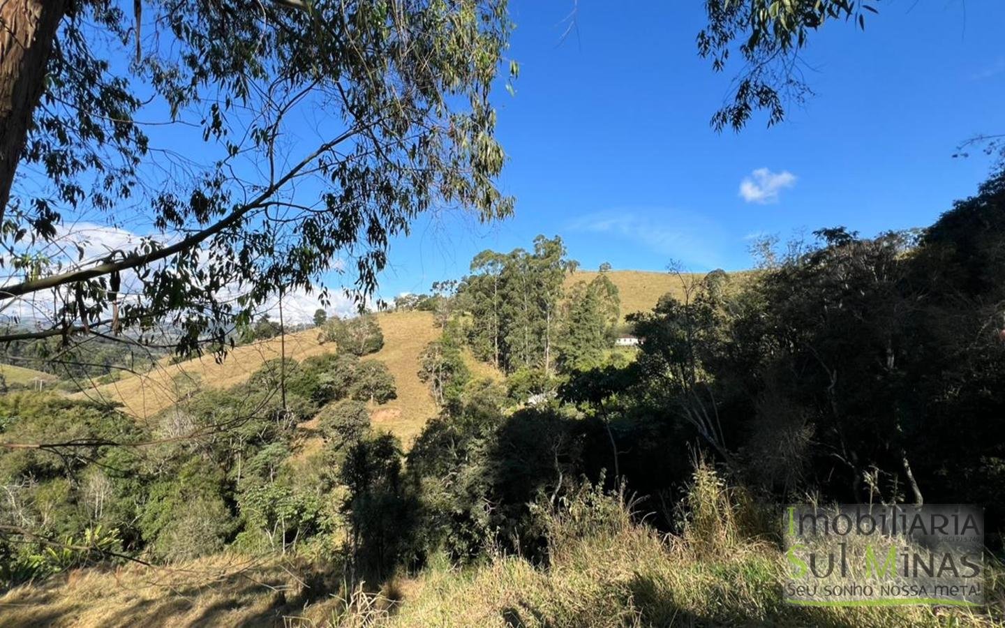 Sítio à Venda em CamanducaiaMG – 107.000 m² cod2476 (3)