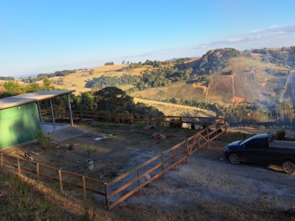 Terreno com 10,22 Hectares  Vista Espetacular a Venda em Senador Amaral MG Cód. 1702 (27)