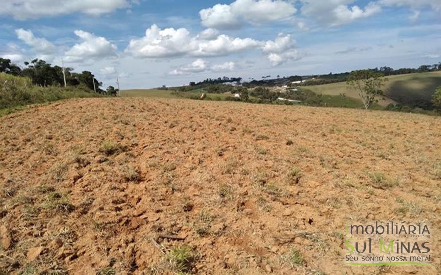 Terreno com 10,22 Hectares  Vista Espetacular a Venda em Senador Amaral MG Cód. 1702 (6)
