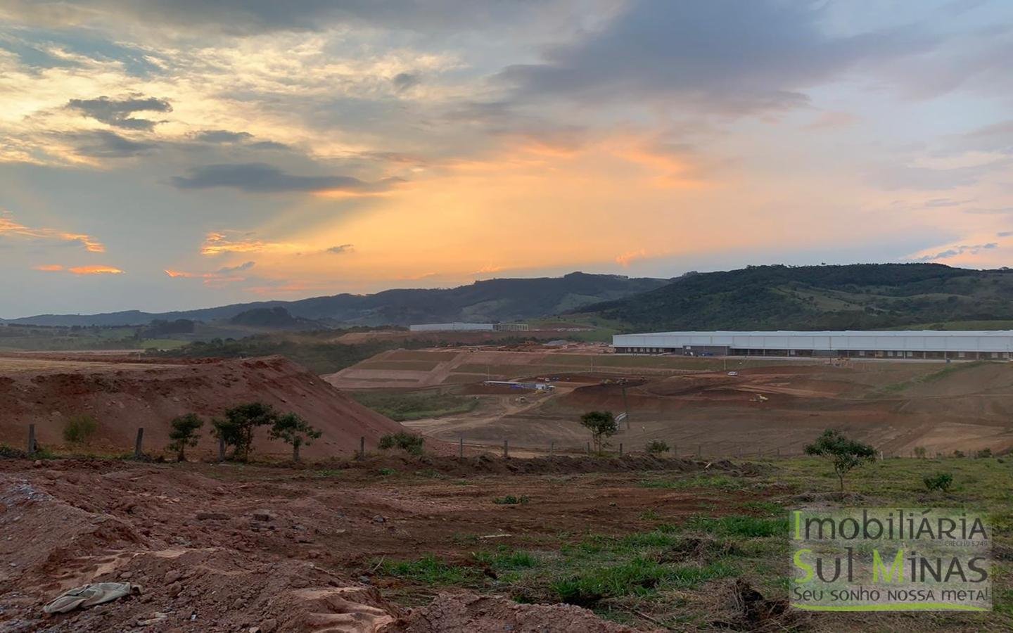 Terreno de 60.000m² a Venda em Extrema MG (1)