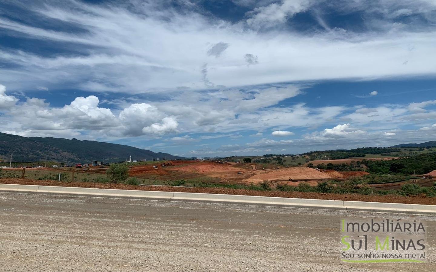 Terreno de 60.000m² a Venda em Extrema MG (2)